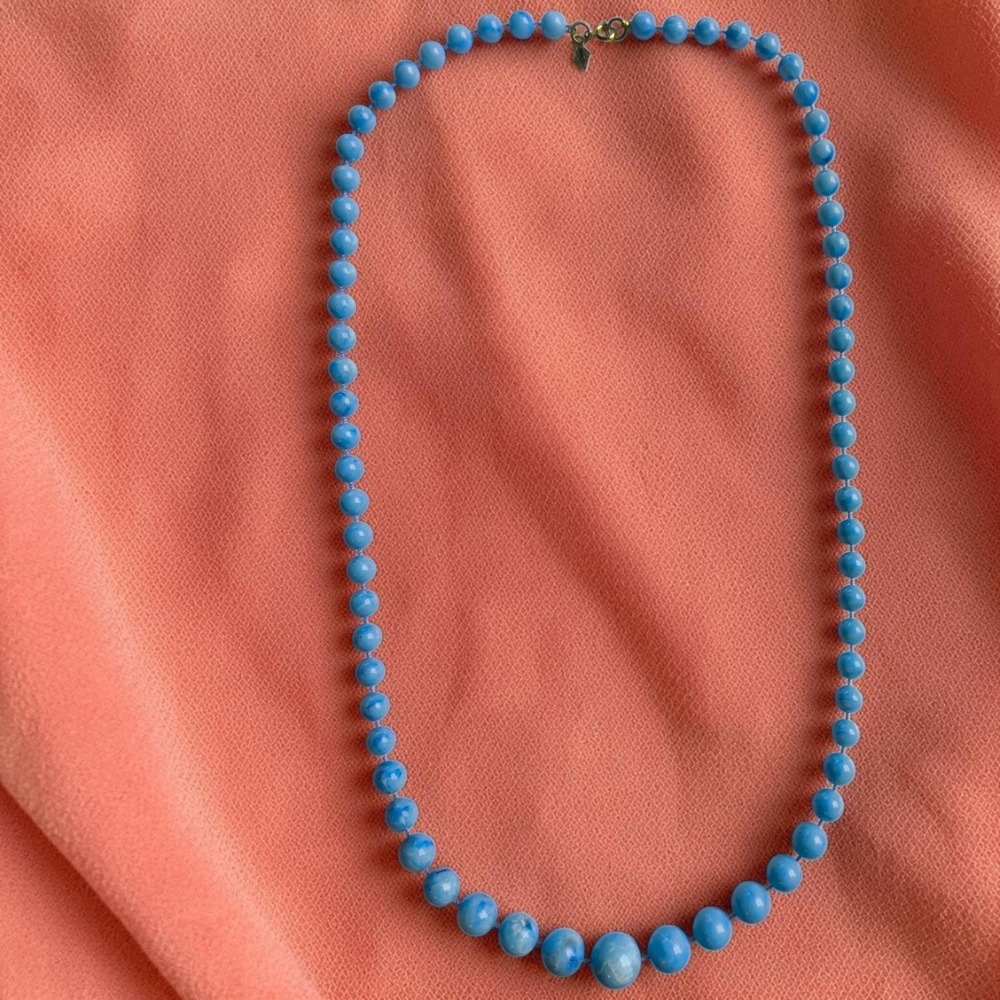 Vintage Sarah Coventry Caribbean Blue Marbled Lucite Necklace